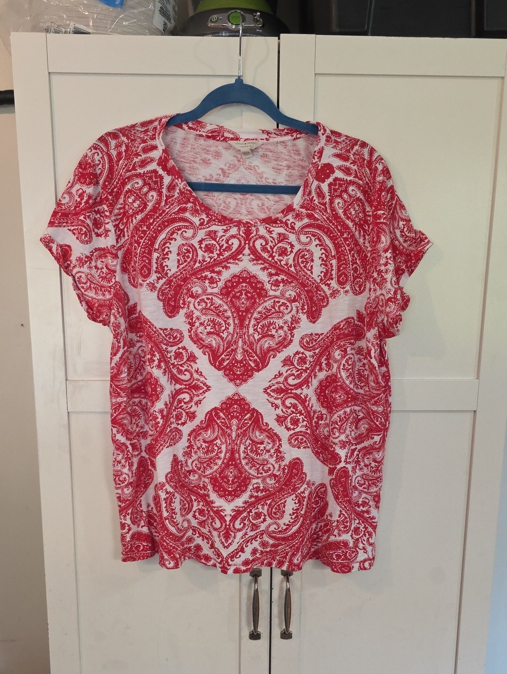 Lucky Brand Red and White Paisley Short Sleeve Scoop Neck Top